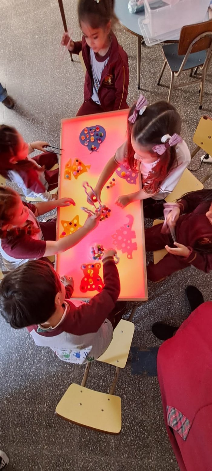 Explorar con luz y texturas
